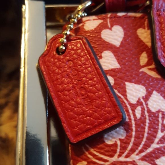 Brand new Coach wristlet - Picture 4 of 5